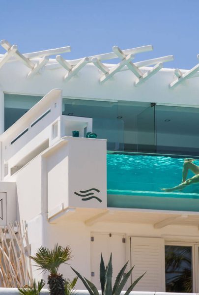 SIGNATURE-SUITE-130-SEA-VIEW-WITH-PRIVATE-GLASS-POOL_2