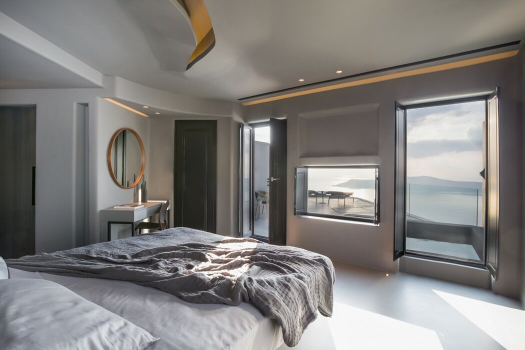 signature-suite-santorini-1